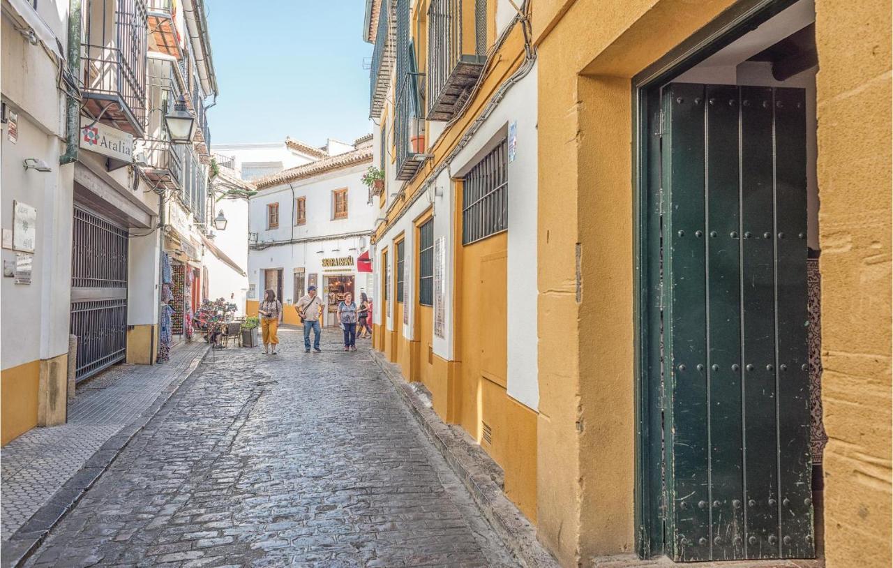 Beautiful Apartment In Cordoba With Kitchenette エクステリア 写真
