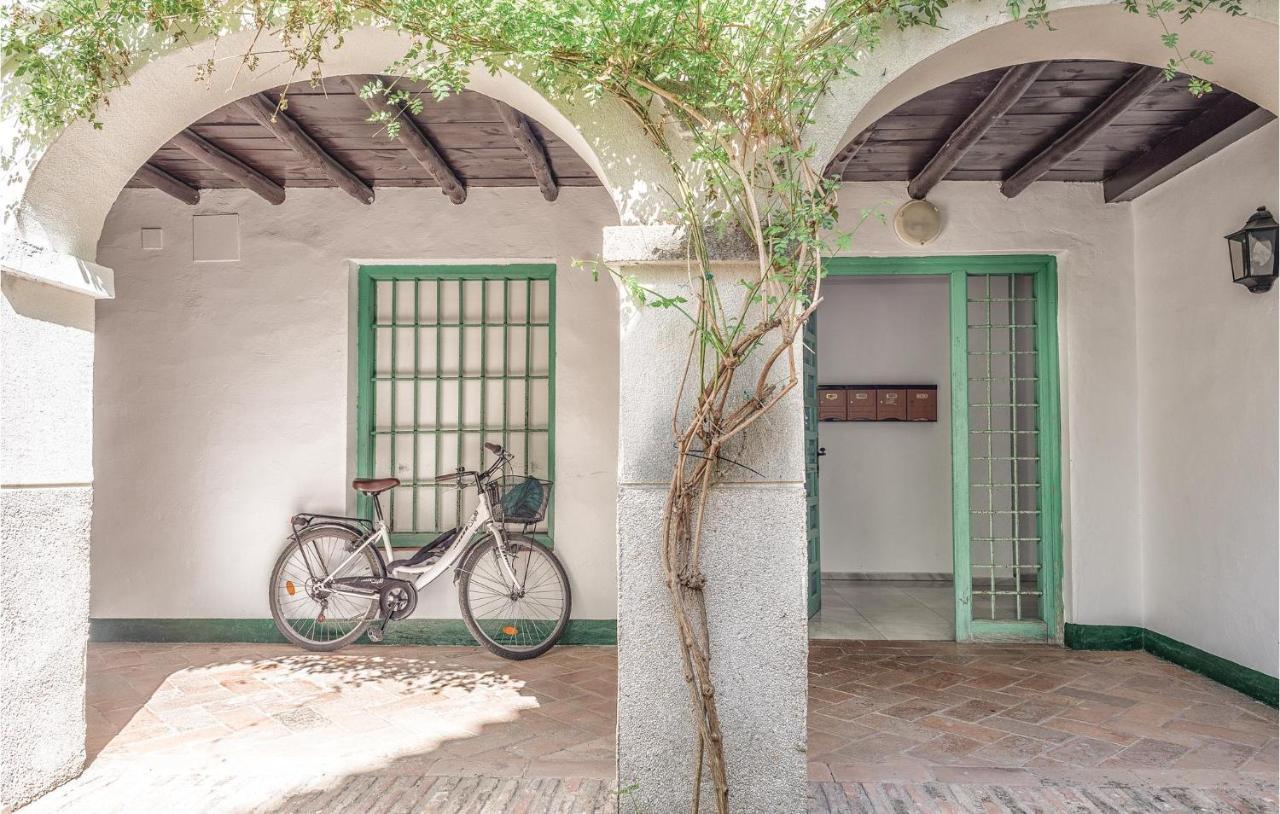 Beautiful Apartment In Cordoba With Kitchenette エクステリア 写真